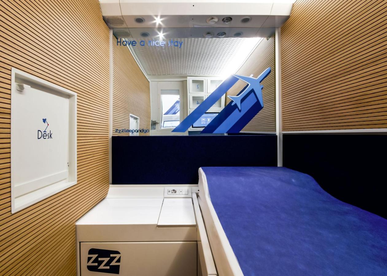 Hotel Resting Pods - Zzzleepandgotrn Torino Airport Caselle Torinese Exterior foto